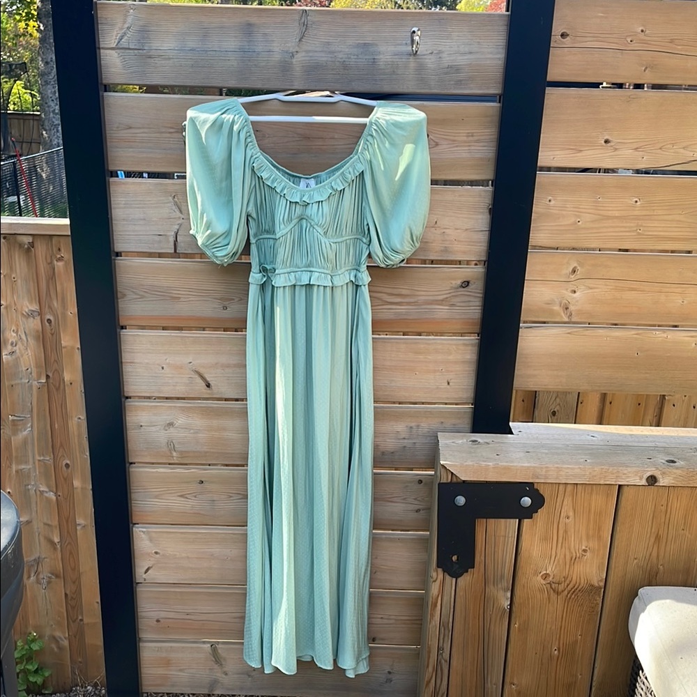 DRA Los Angeles Green Cottage-core Maxi Dress